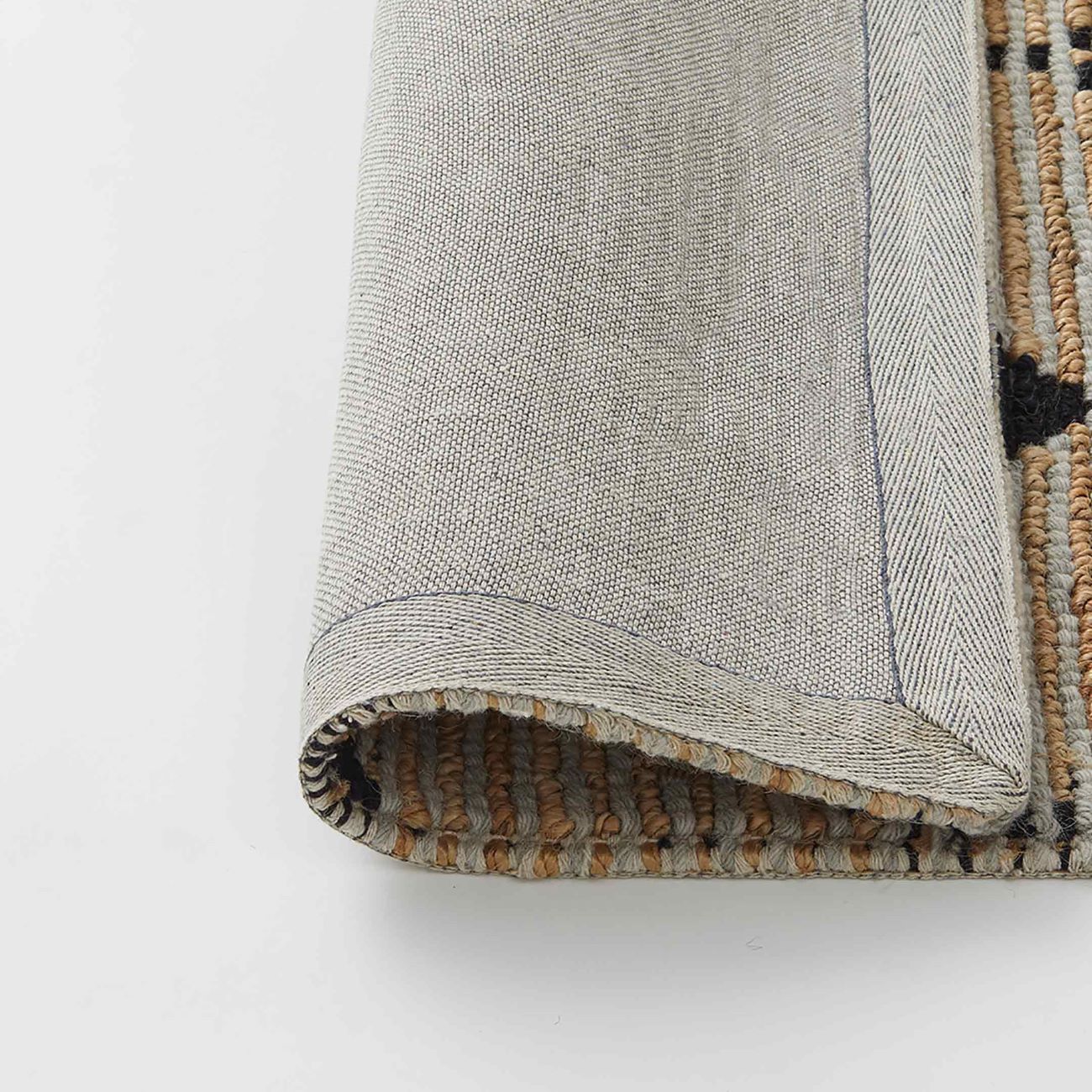 low-denali-sandstorm-rug-backing.jpg